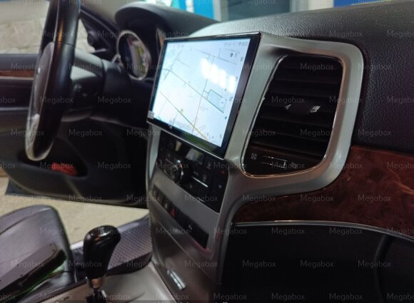 Штатная магнитола Jeep Grand Cherokee WK2 (2010-2013). Megabox 9017
